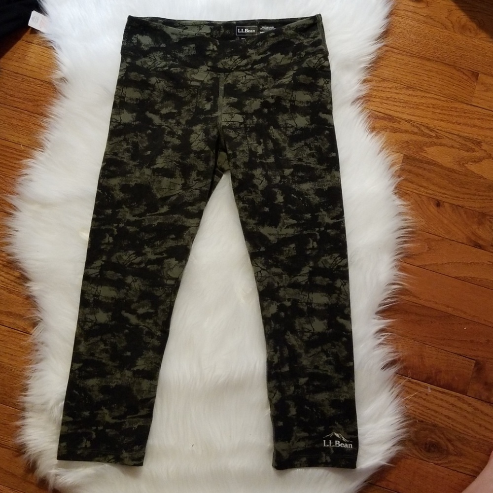 NWOT L.L bean capri leggings